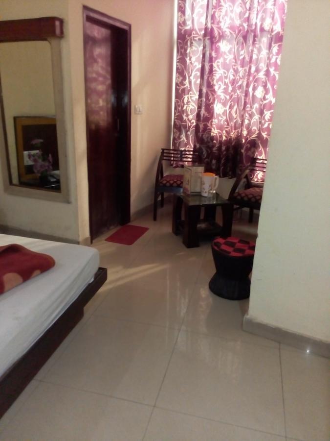 Star International Hotel นิวเดลี ภายนอก รูปภาพ